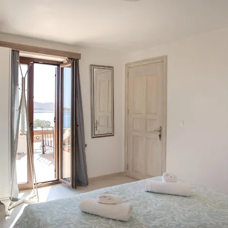 Aristoteles Hébergement de vacances