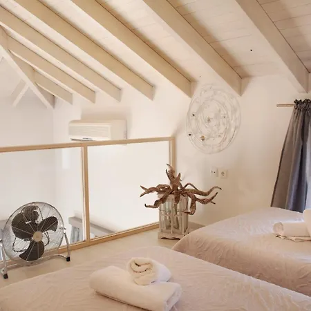 Aristoteles Hébergement de vacances Chalki Town