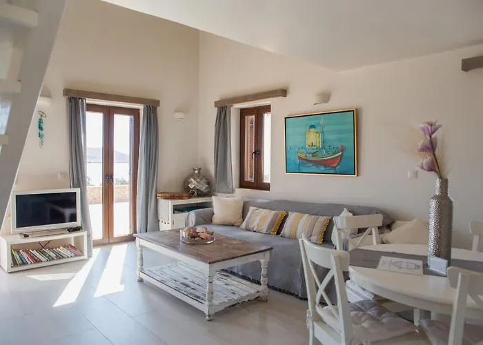 Aristoteles 別荘 *