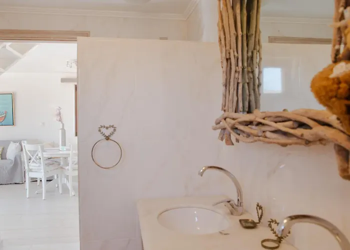 Aristoteles Chalki Town